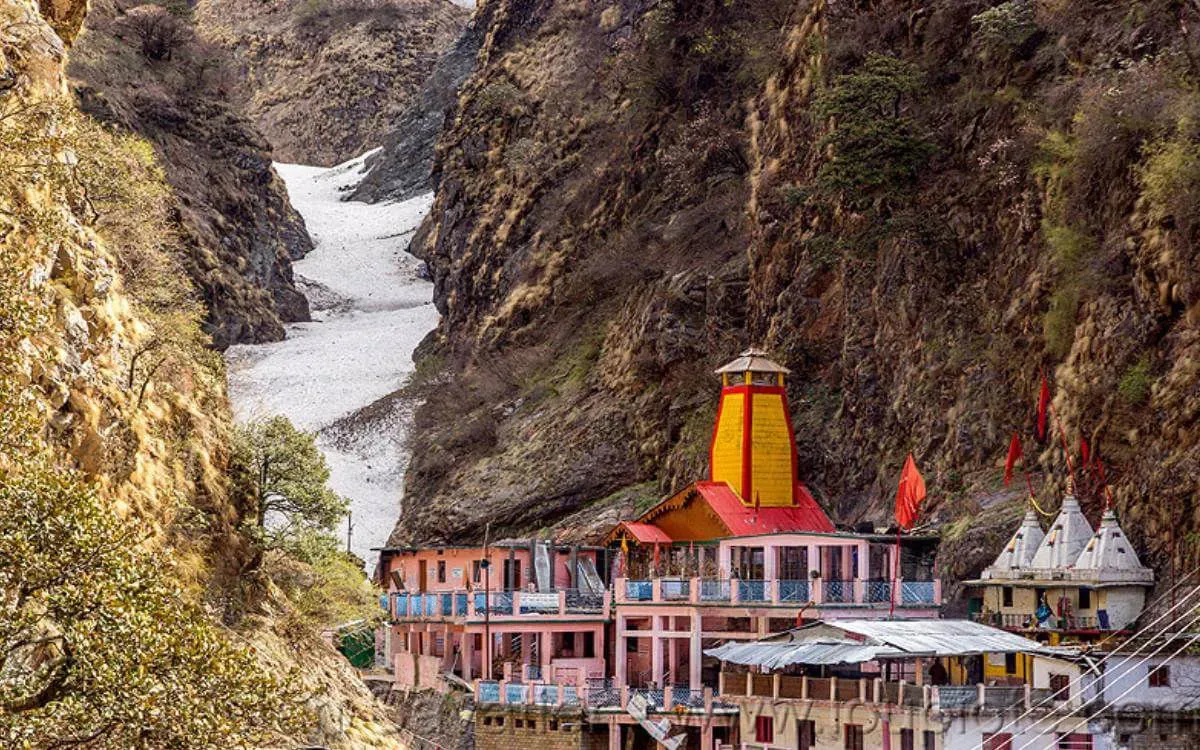 1737979319Yamunotri_Dham_b3490dd040.webp